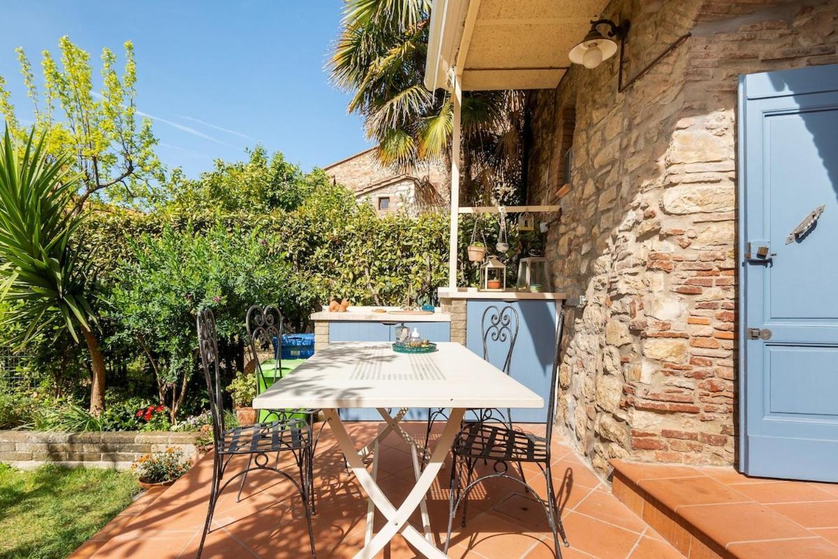 Villa La Casa Nel Castello E Il Giardino Segreto à Suvereto Extérieur photo