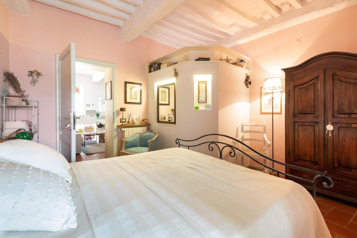 Villa La Casa Nel Castello E Il Giardino Segreto à Suvereto Extérieur photo