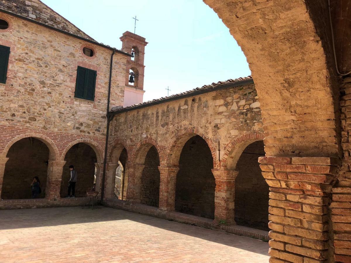 Villa La Casa Nel Castello E Il Giardino Segreto à Suvereto Extérieur photo